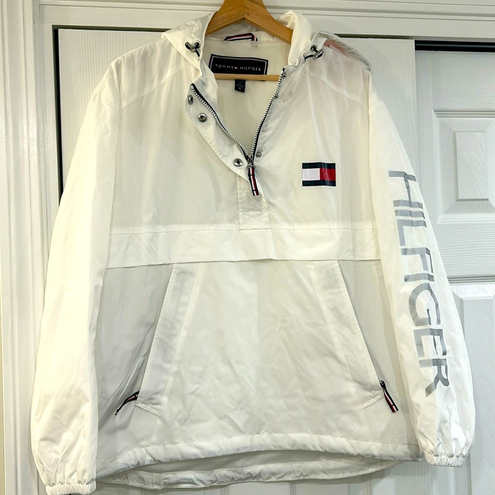 Tommy Hilfiger Womenâsâ Windbreaker